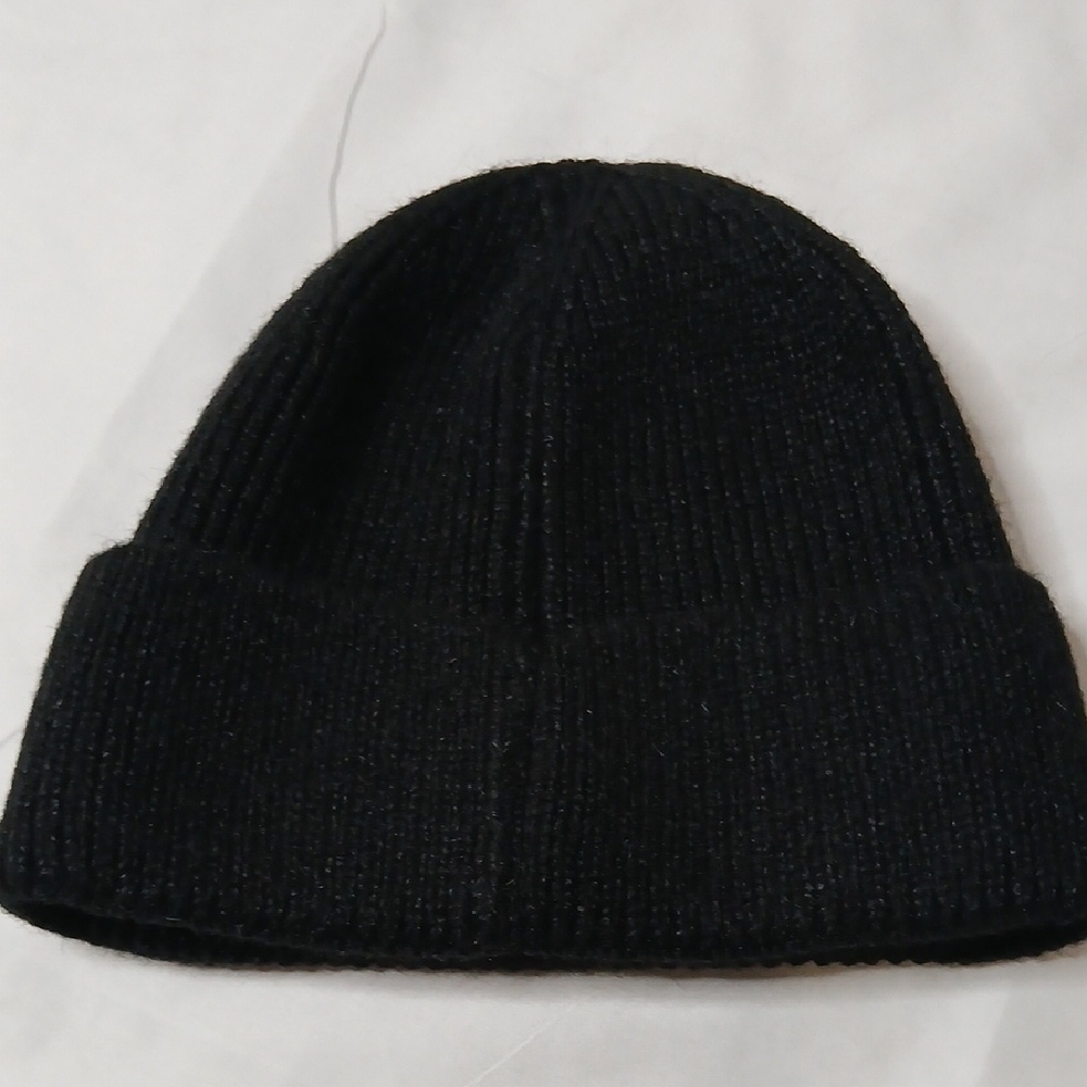 Stylish Black and Gold Knit Beanie - Picture 2 of 2